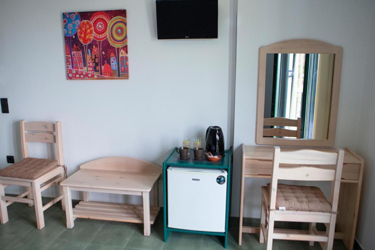 Eri Rooms To Let Raches  Exterior photo