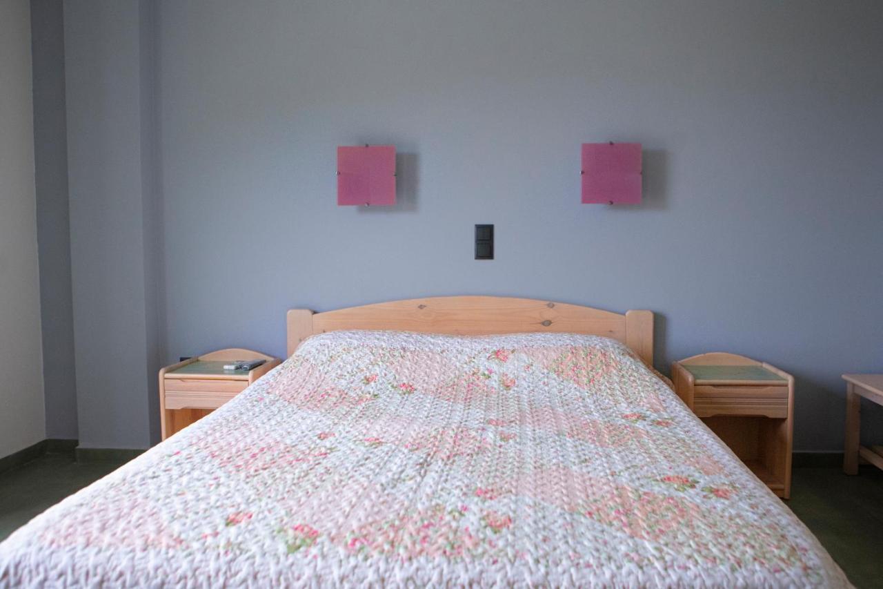 Eri Rooms To Let Raches  Exterior photo