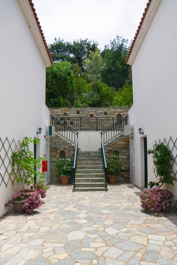 Eri Rooms To Let Raches  Exterior photo